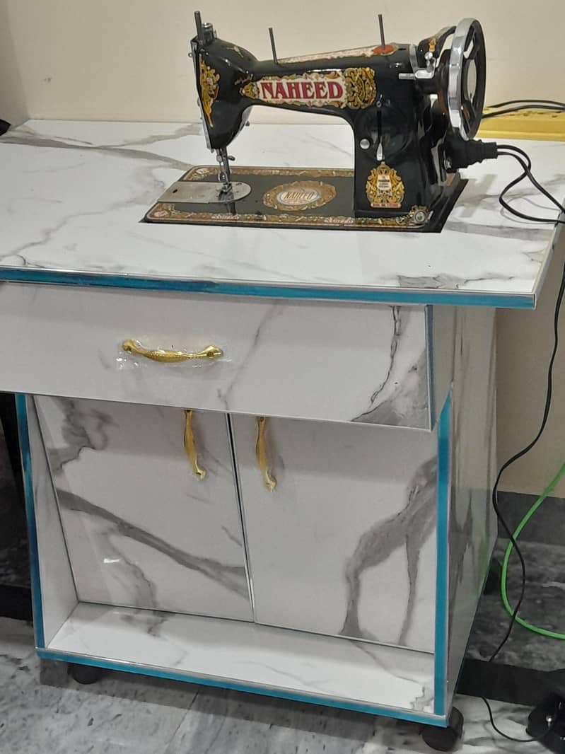 sewing table 0