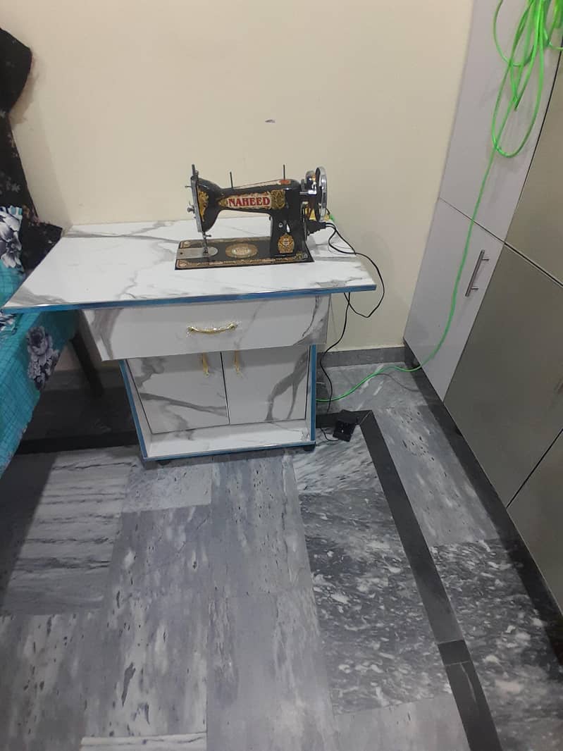 sewing table 4
