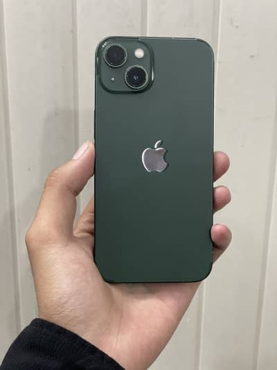 Apple iPhone 13
