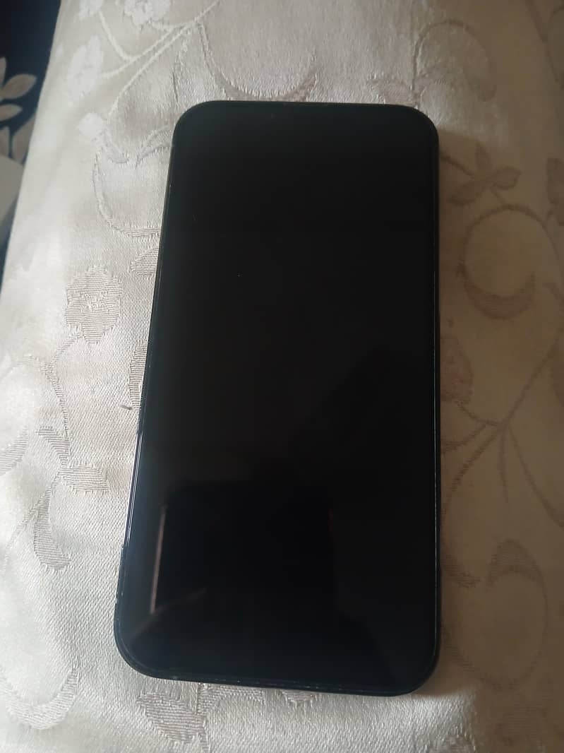 Apple iPhone 13 2