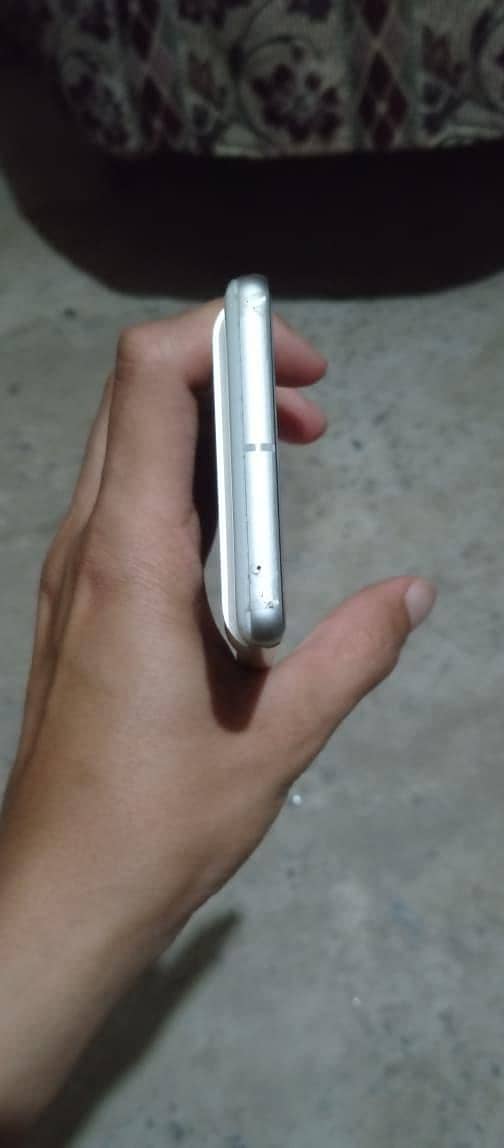 Google Pixel 7 5