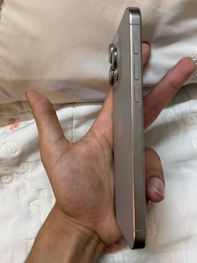 iPhone 15 Pro Max Jv 2