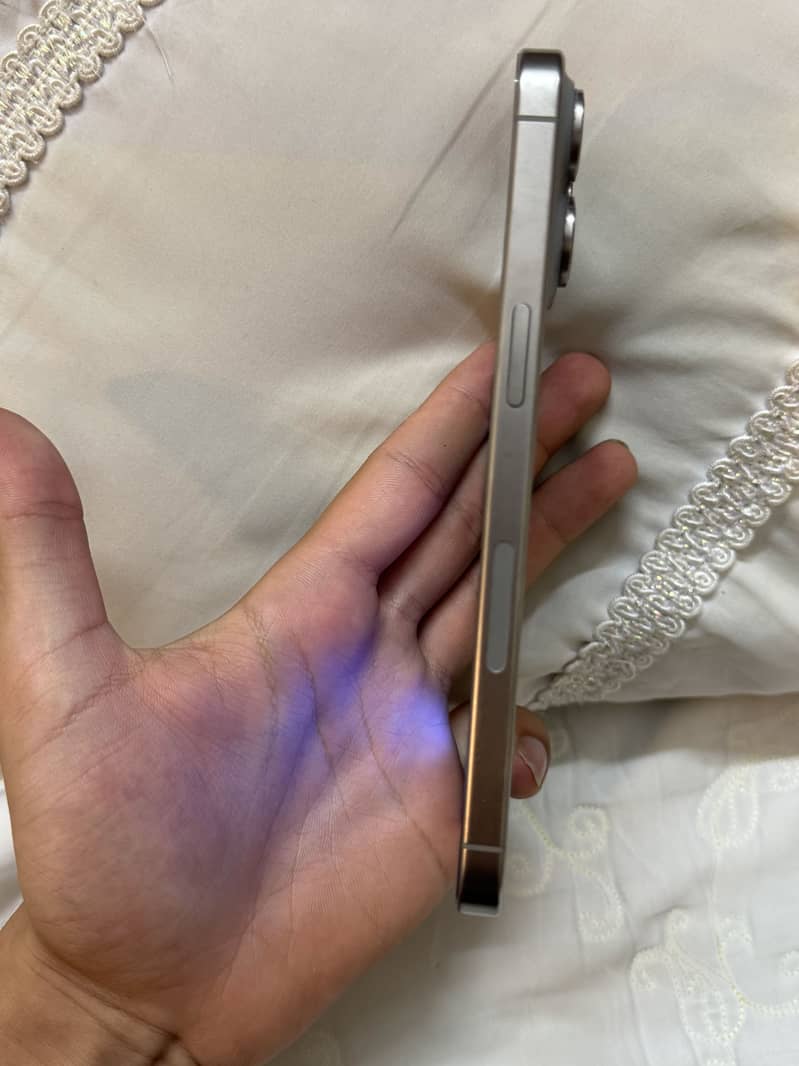 iPhone 15 Pro Max Jv 4