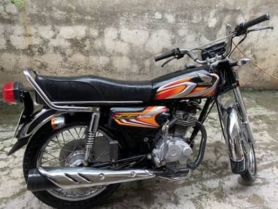 Professor used brand new bike. Single hand use. Duati chabii tk mojood
