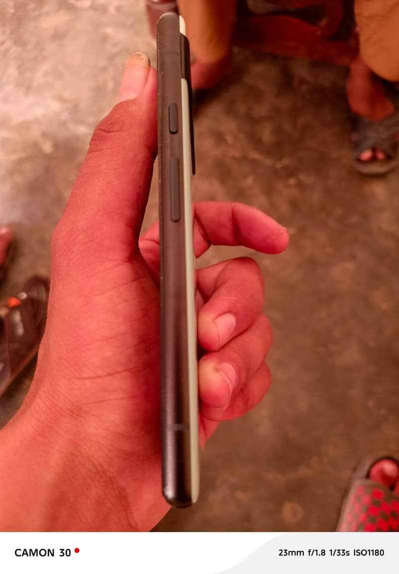 Google Pixel 6a 3