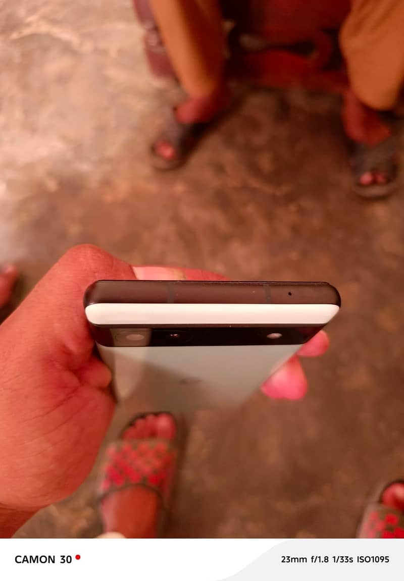 Google Pixel 6a 5