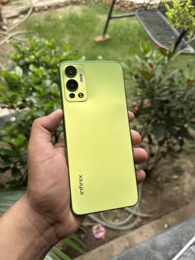 Infinix Hot 12