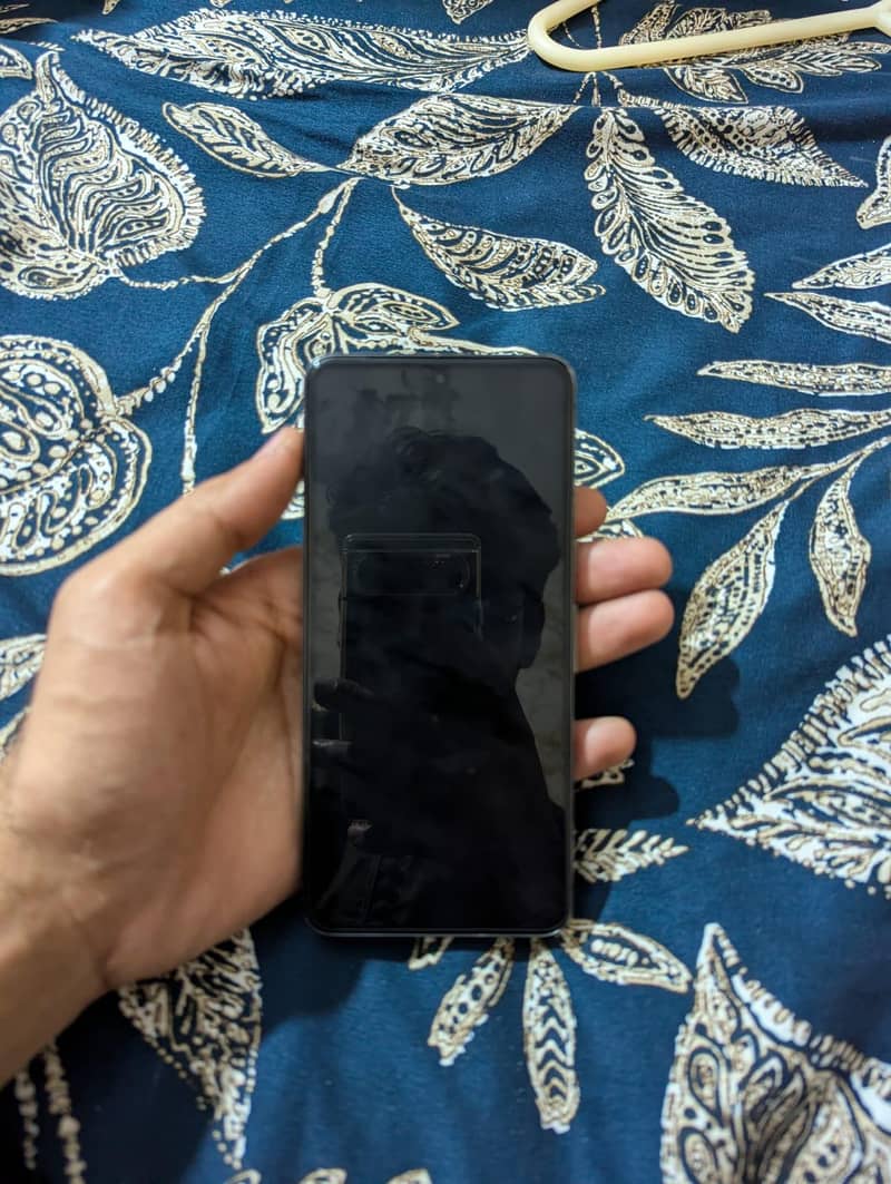 Google Pixel 8 Pro 2