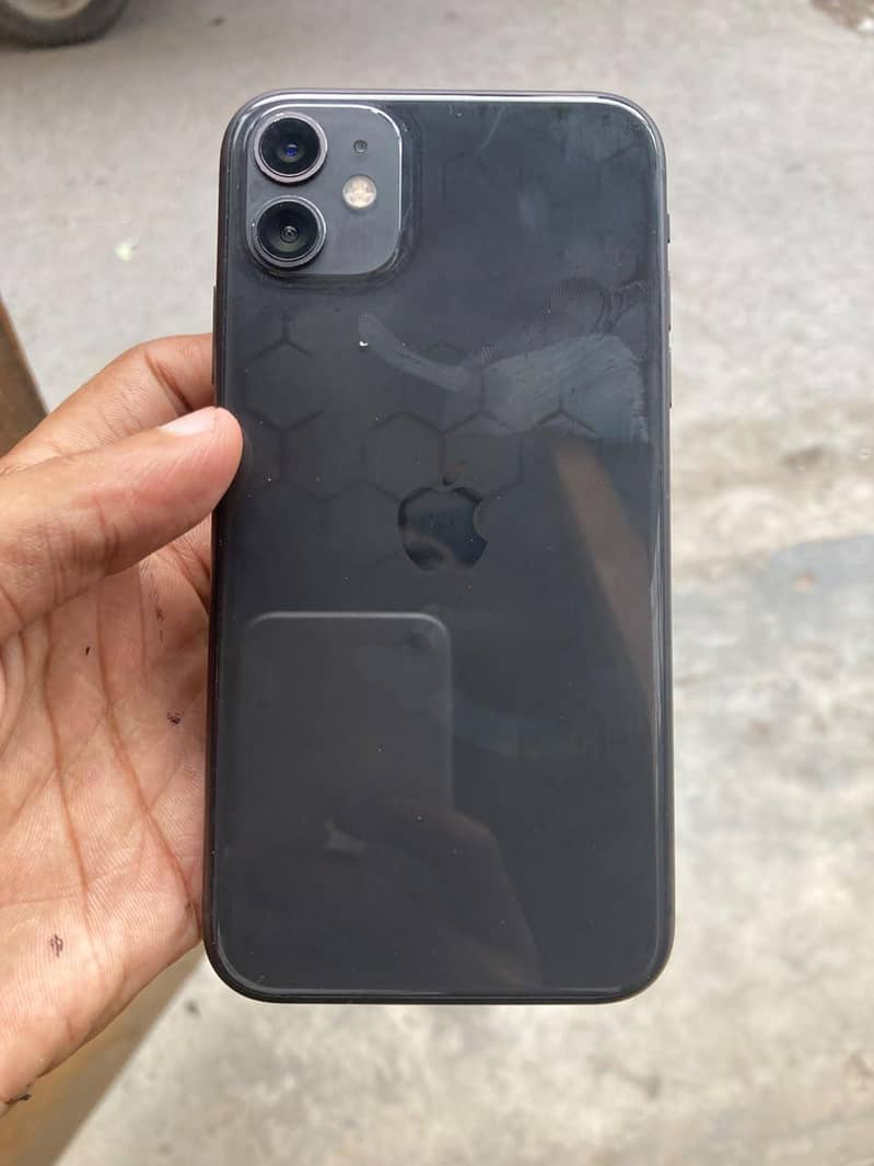 Apple iPhone 11 4