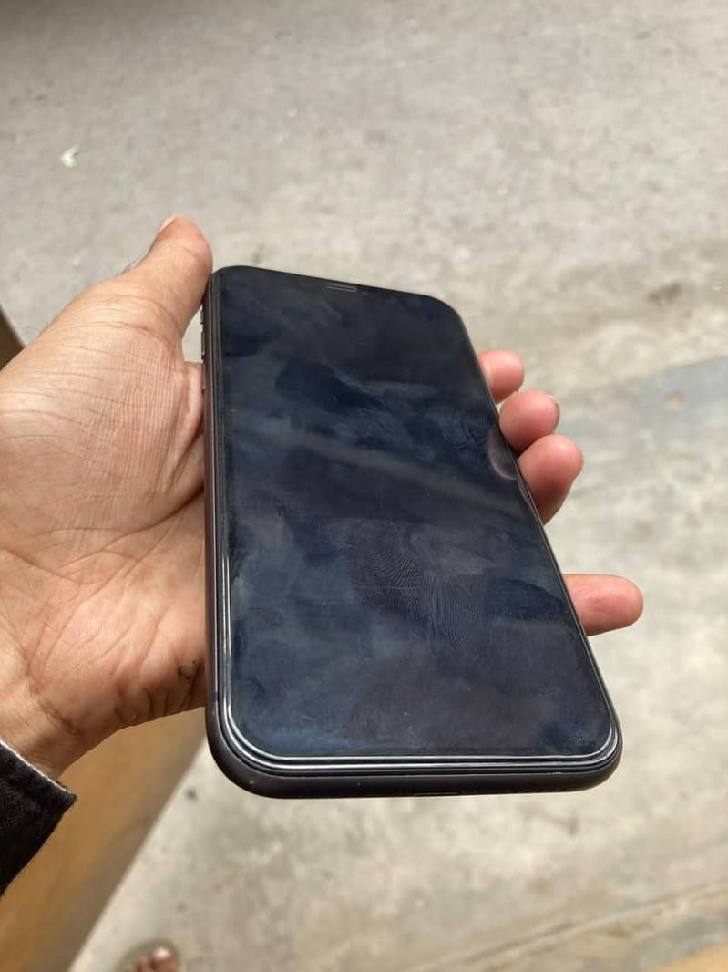 Apple iPhone 11 6