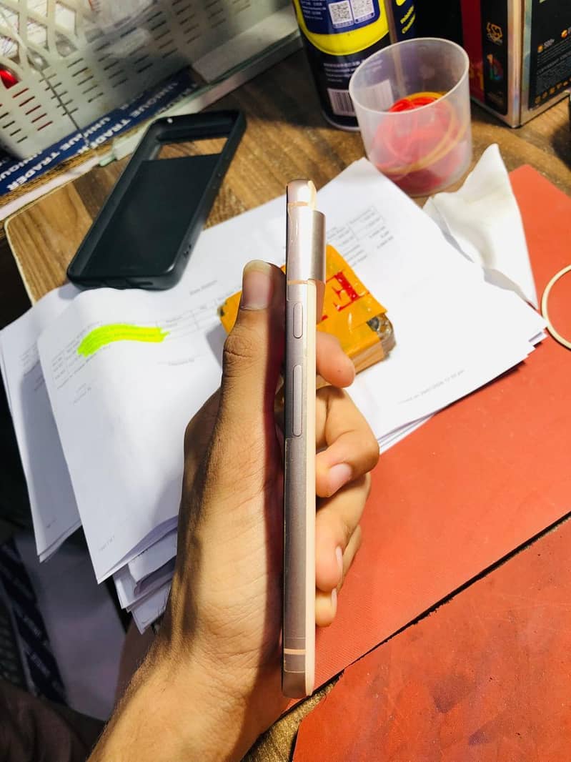 Google Pixel 8 5