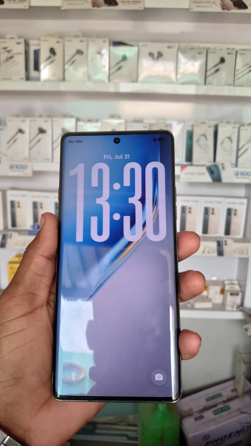 Tecno CAMON 40 Pro 0
