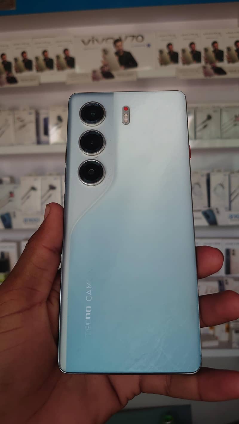 Tecno CAMON 40 Pro 2