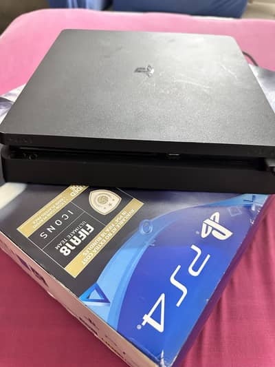 PS4 Slim
