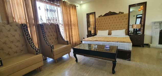 1 Kanal Very Neat 6bed Double Storey House Is For Rent In UET Society Near Wapda Town