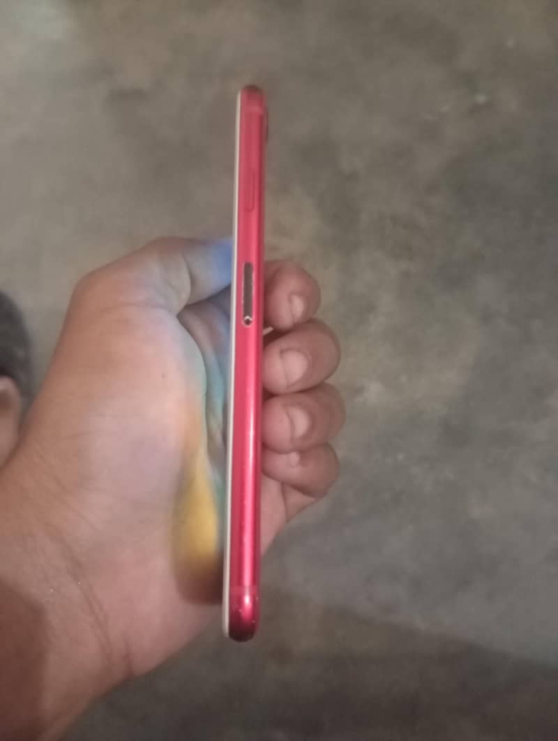 Apple iPhone 8 5