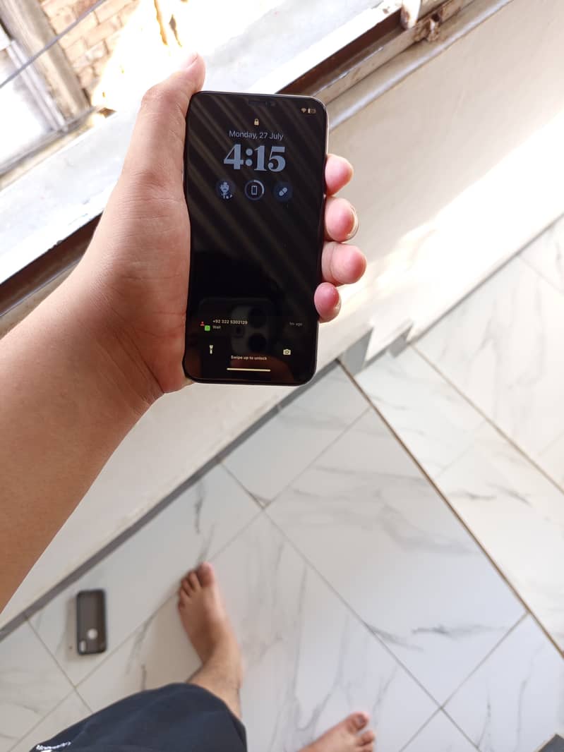 Apple iPhone X 0