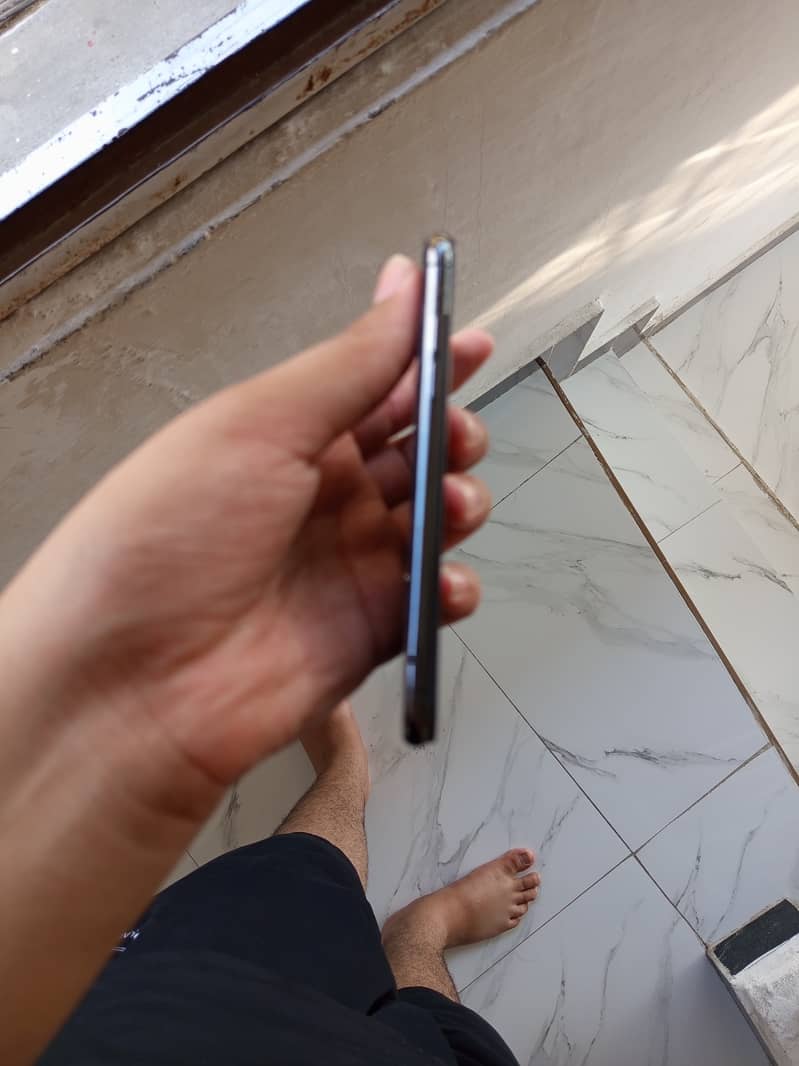 Apple iPhone X 2