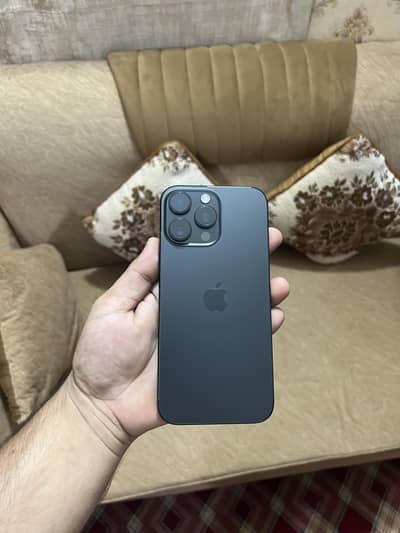 Apple iPhone 16 Pro Max