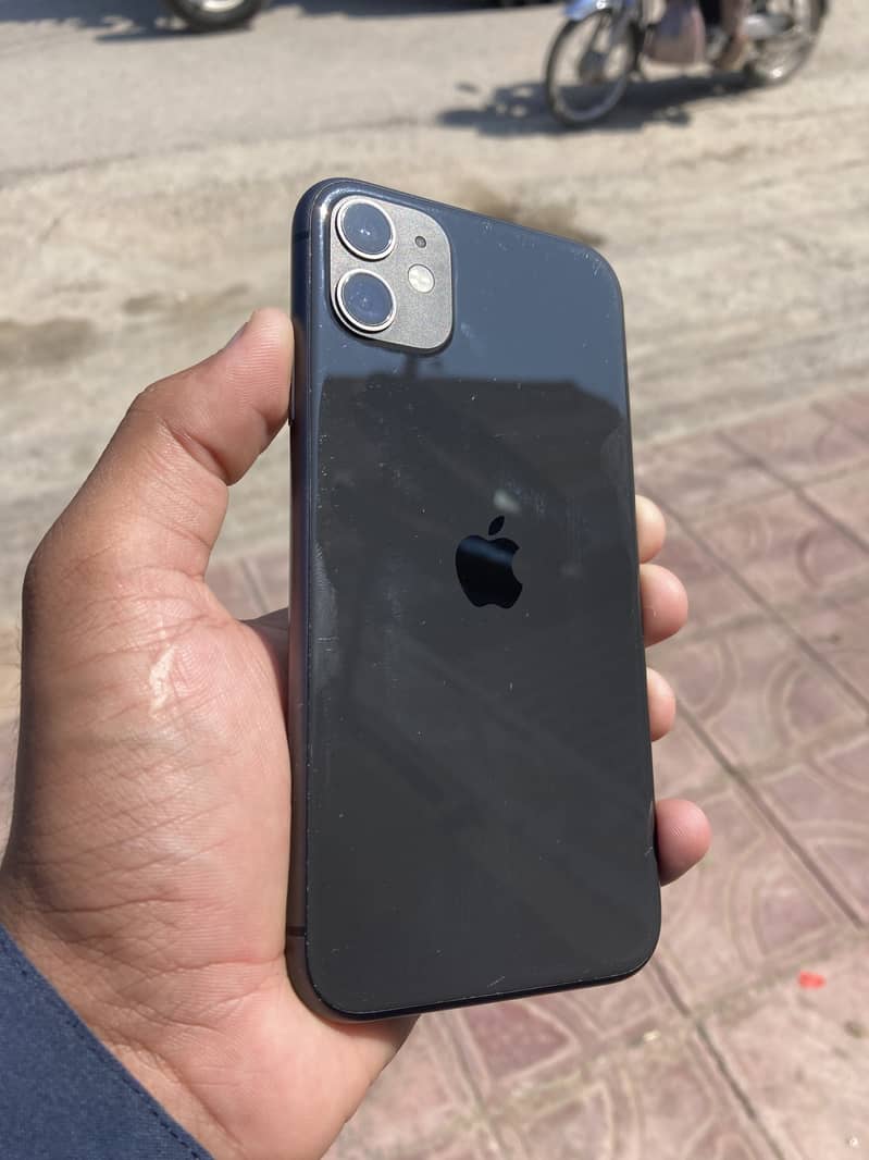 iPhone 11 0