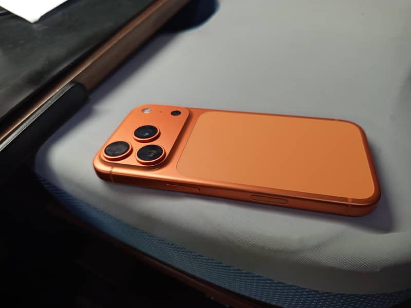 Apple iPhone 17 Pro 6