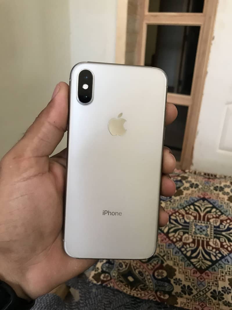 Apple iPhone X 4