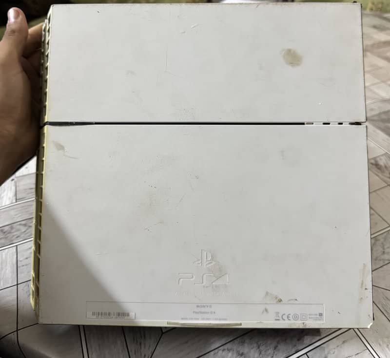 Ps4 white 4