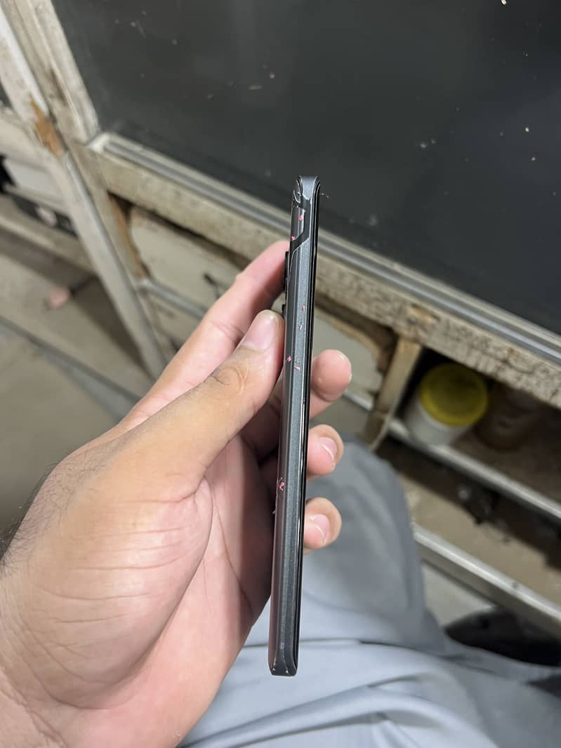 Xiaomi Redmi Note 13 Pro plus 2