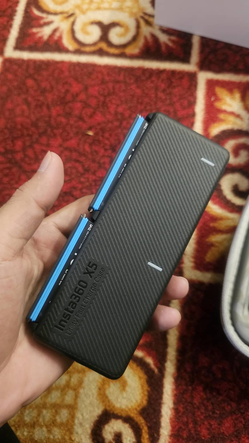 Insta360 X5 Essential Bundle 3
