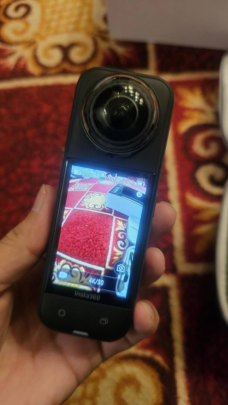 Insta360 X5 Essential Bundle 4