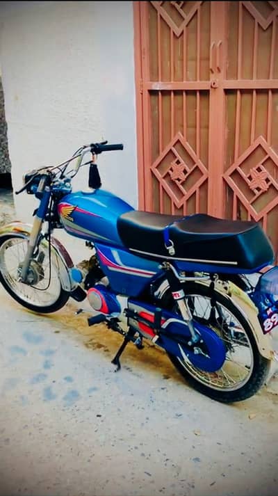 10 model hero bike  All documents ok bike all of
