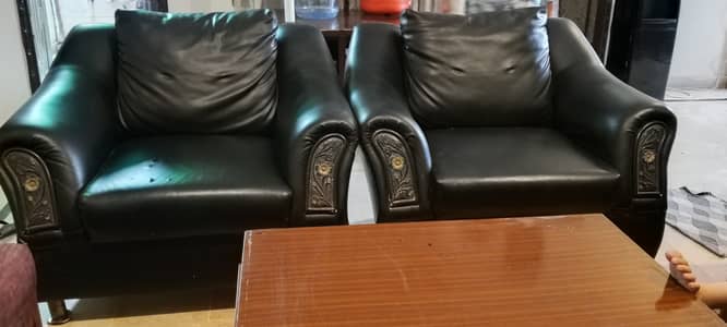 5 Seater Sofa Set (3+1+1) – Strong & Comfortable | Minor Leather Wear