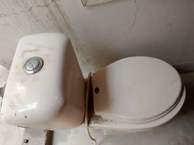 new ceramic commod for sale big size never been used.