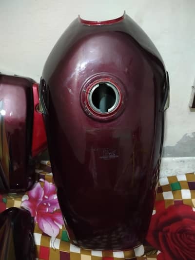 21 model ka sticker install ha