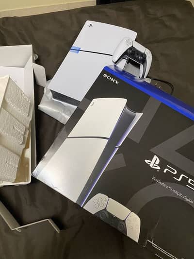 Sony playstation PS5 pro 2TB with complete box