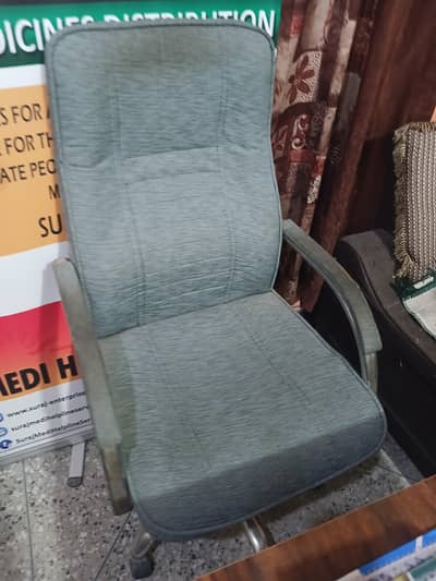 executive office chairs