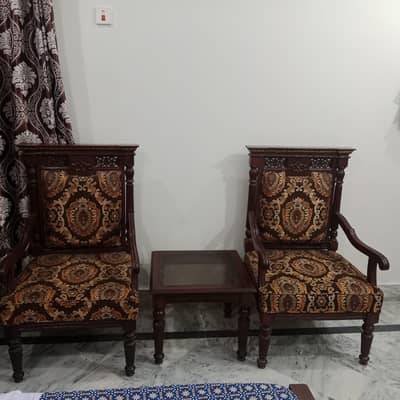 wooden room chairs with table