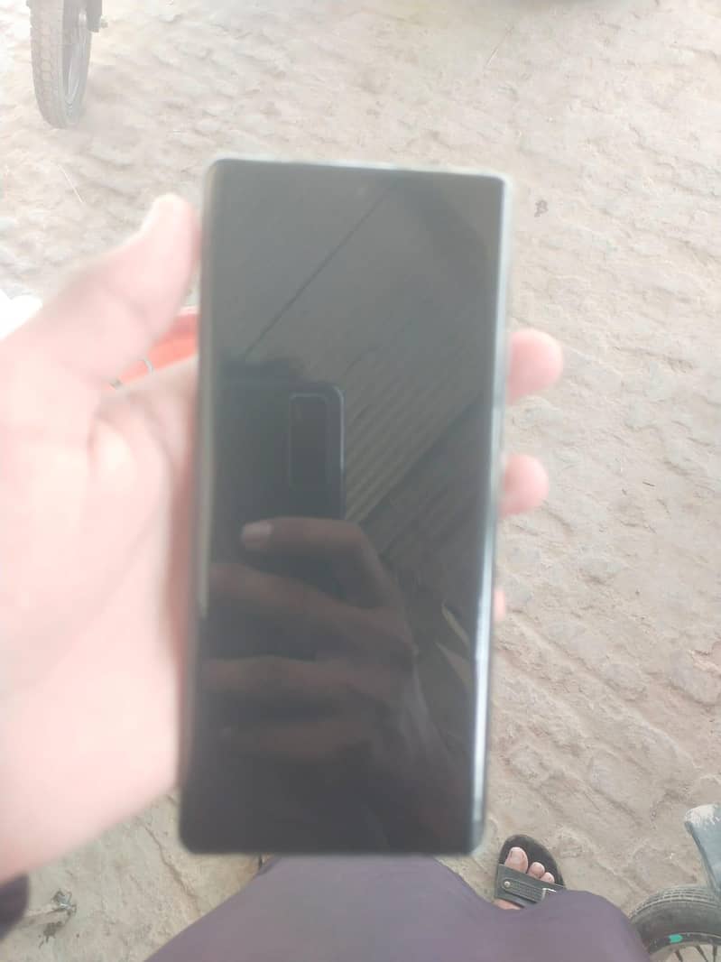 Tecno CAMON 40 Pro 0