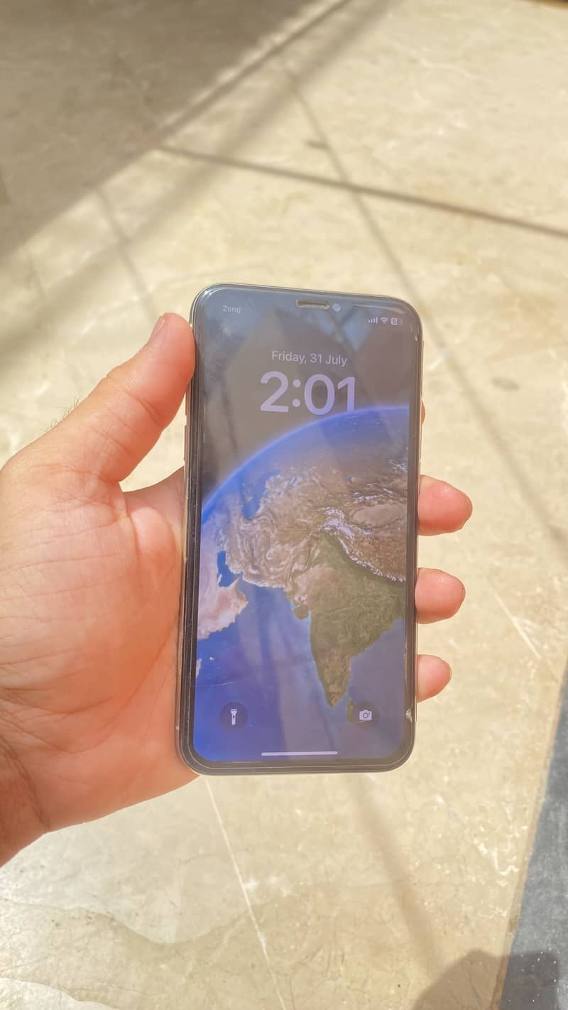 Apple iPhone X 5