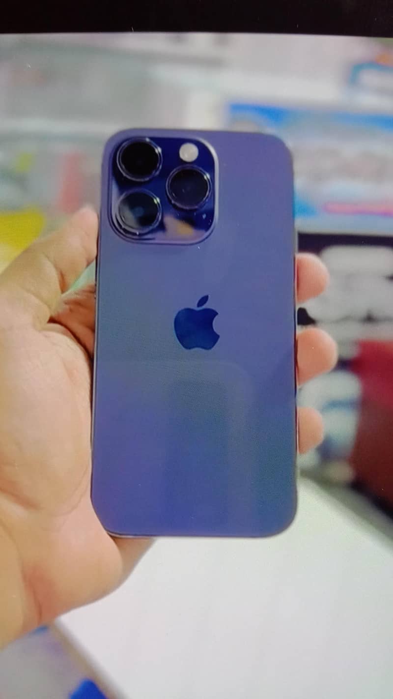 Apple iPhone 14 Pro Max 1