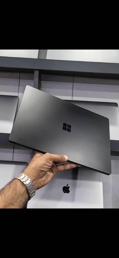 Surface laptop 4 15”inch i7 1135G7 | 32GB RAM | 1TB SSD | 2.7k Touch