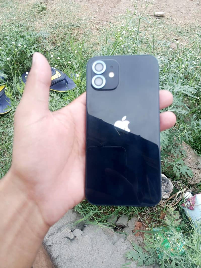 Apple iPhone 12 2