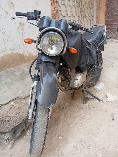 ybr 125