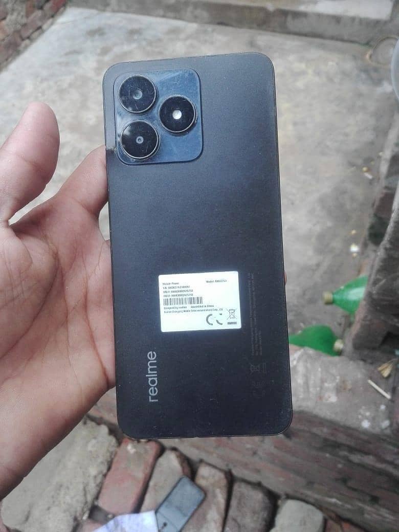 Realme C53 0