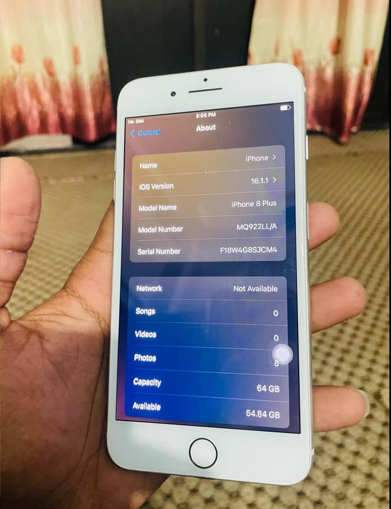 Apple iPhone 8 Plus 1