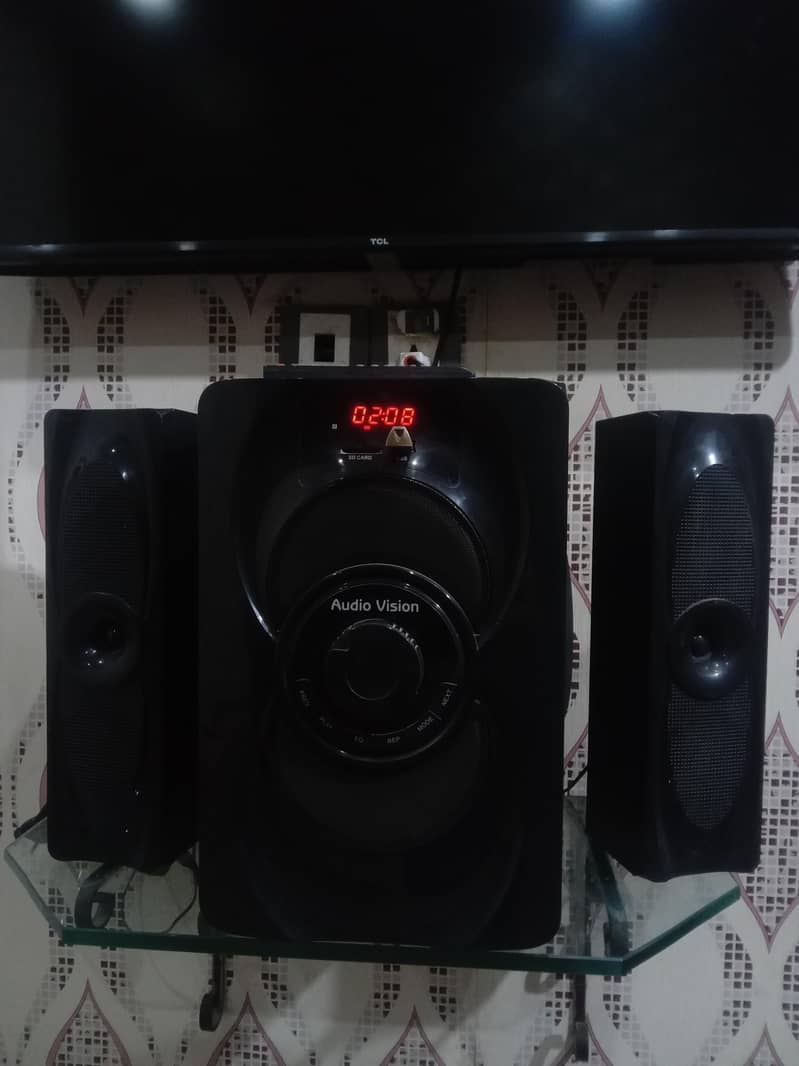 AUDIONIC A104 HEVY BASE SPEAKER 1