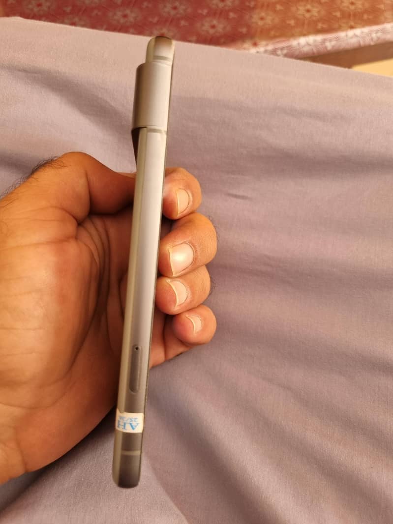 Google Pixel 8 2
