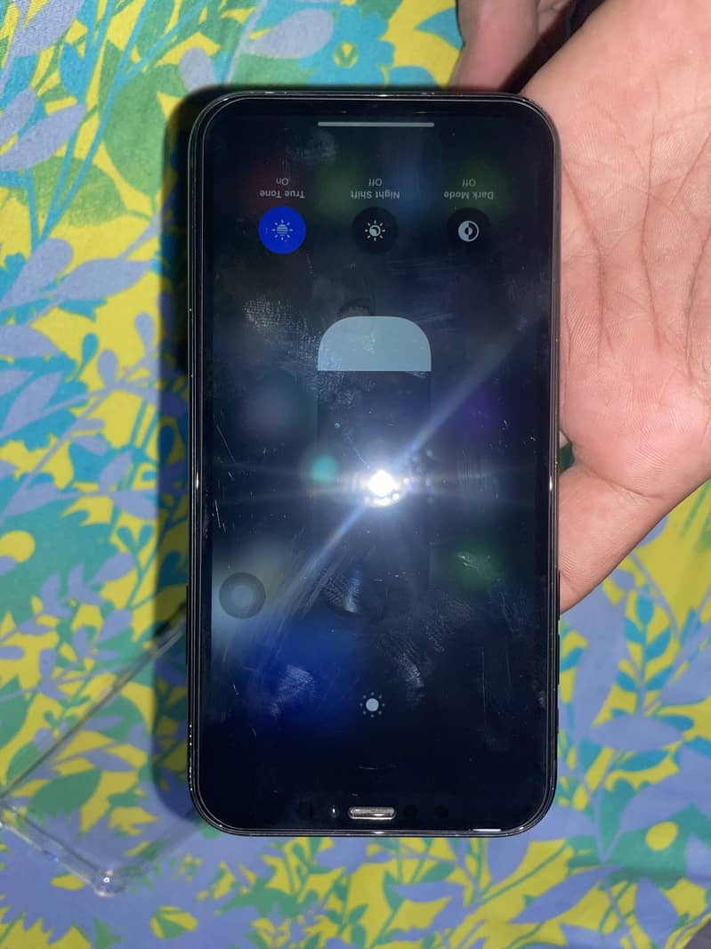 Apple iPhone XR 5