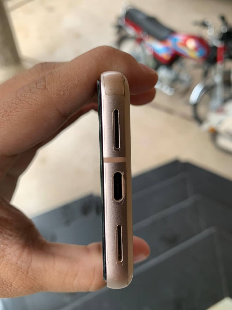 Google Pixel 8 5