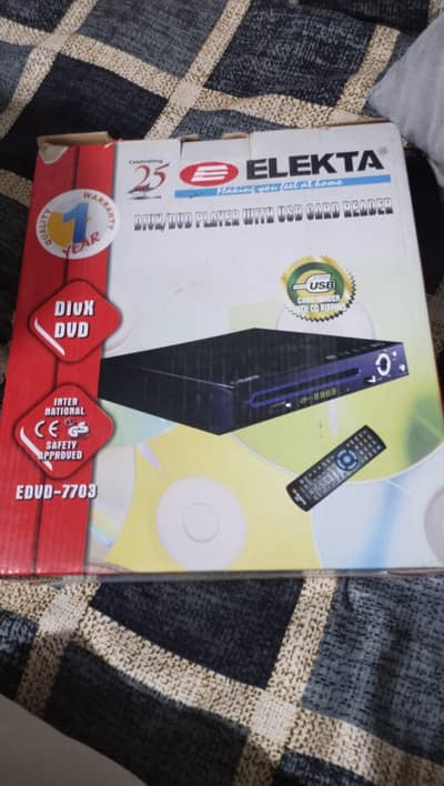 Elekta DVD player with Usb and memory card